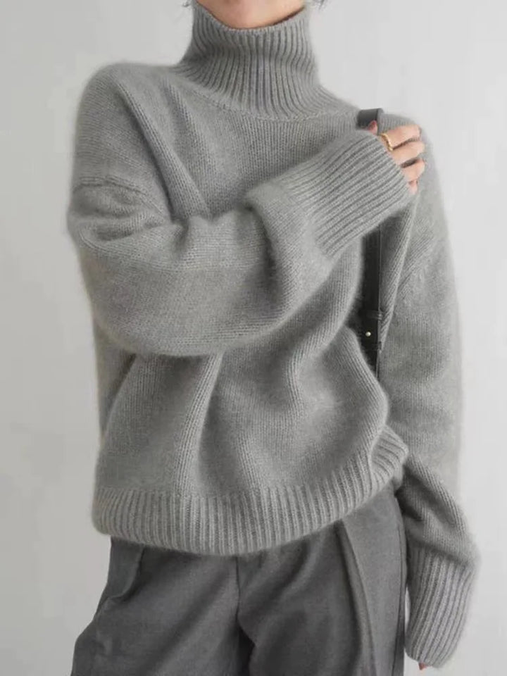 Nina TurtleNeck