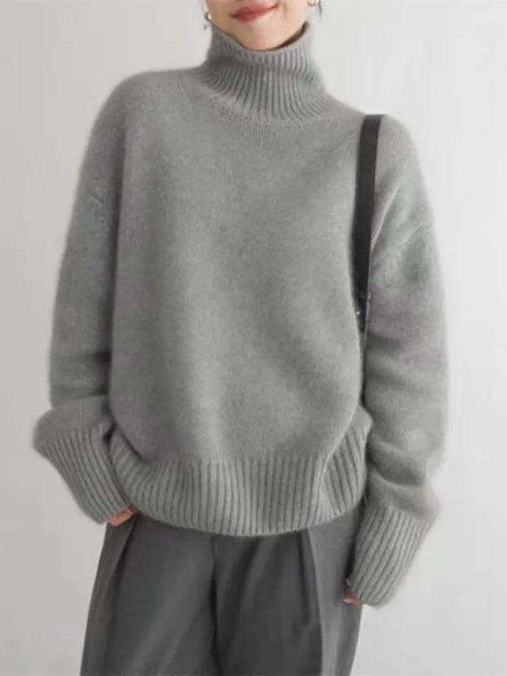 Nina TurtleNeck