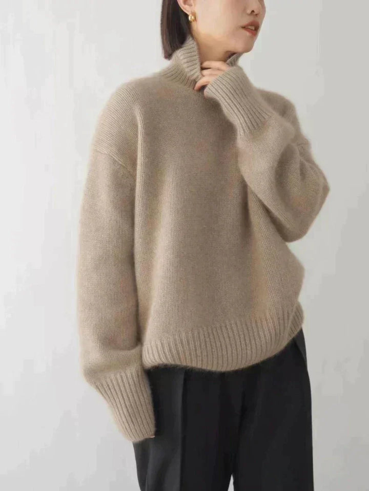 Nina TurtleNeck